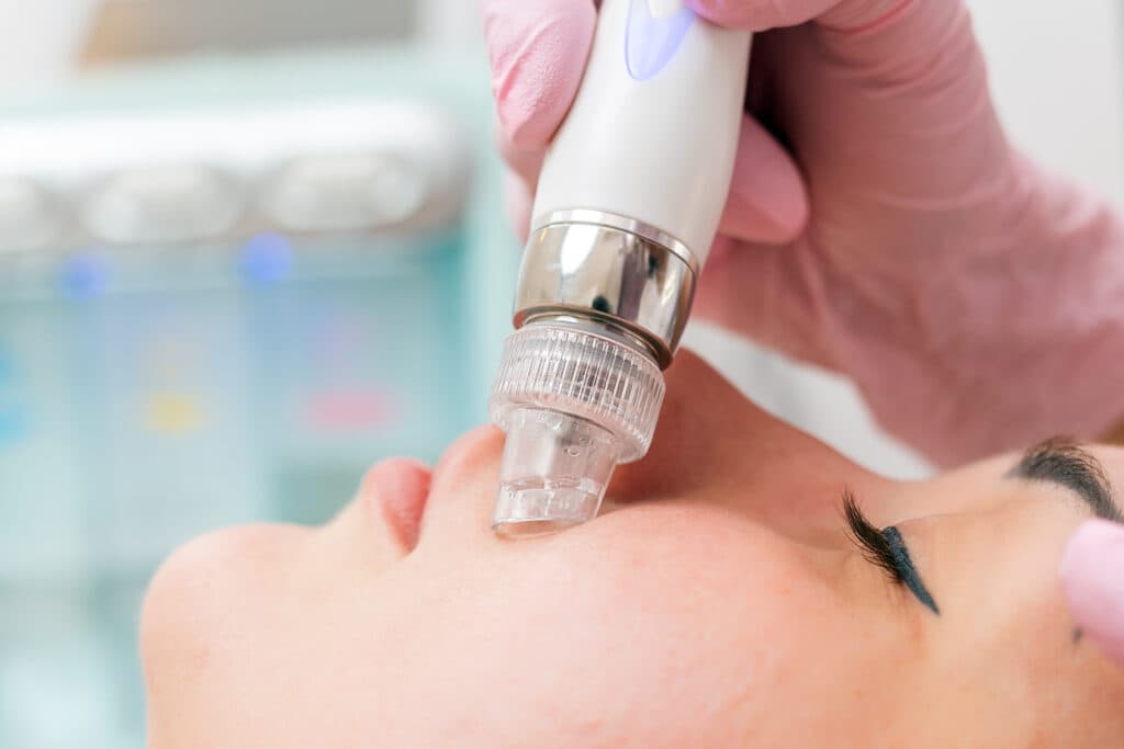 Glow from Within: AquaFirme Hydro-Oxygenation Facial